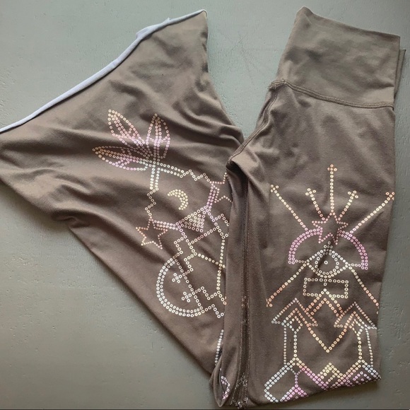 Teeki Brown and Multicolored detailed bell bottom! - Picture 4 of 4